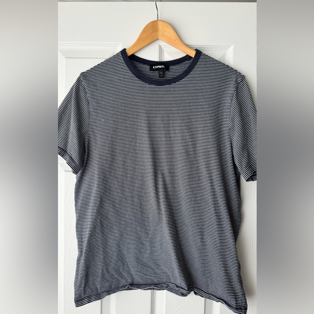 Express| Striped T-Shirt | Size M
